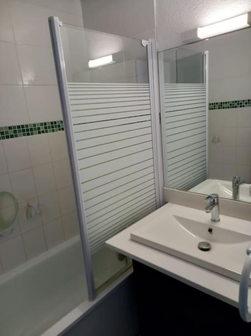 Amouvera C14, T2 Vue Mer, Piscine, Clim, Parking Агде Екстериор снимка